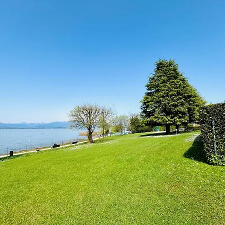 Poseidone - Terrazza Sul Di Garda סירמיונה